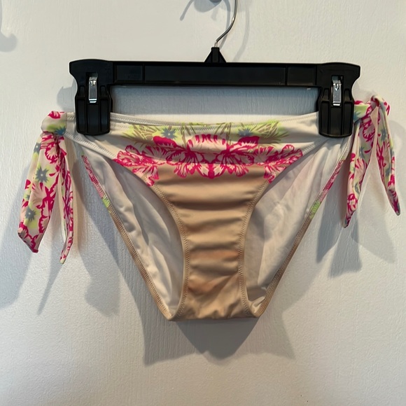 Victoria's Secret Other - Victoria’s Secret swim bikini bottom size s/m